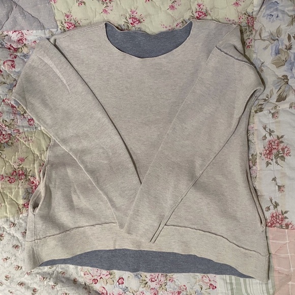 victoria's secret reversible grey & cream sweatshirt, size S 🩶 - Picture 3 of 3